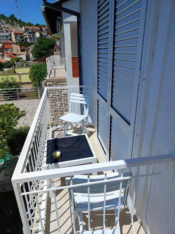 Apartment Apartmani Nada Drage Croatia