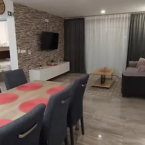 Dalmacija Apartment